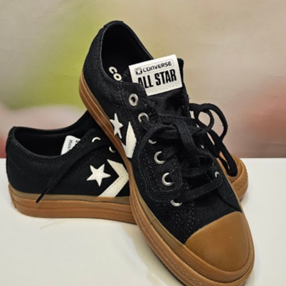 Converse Unisex Star Player 76 Oxfords Women's 5.5   Black, Gum #A08847C NWB